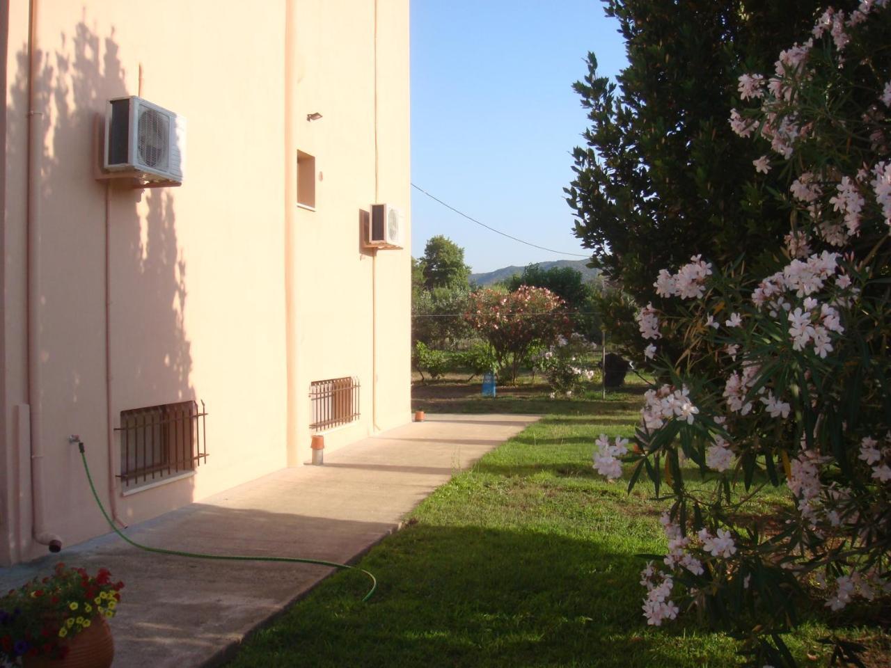Villa Angela Sykia Exterior foto